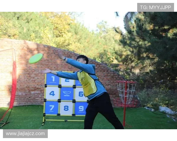 飞盘战术解析:深入剖析北京飞盘队的盯防策略与执行效果